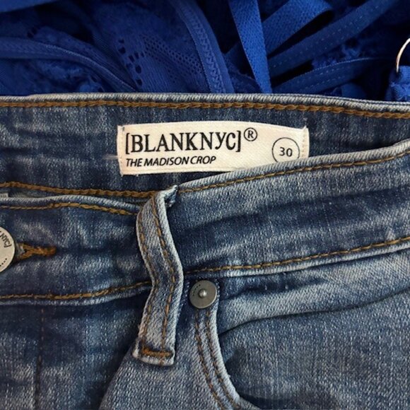 NWT BLANK NYC Sustainable Black The Madison Crop Basic Don't Be Slick - Size: 30 - Picture 5 of 10